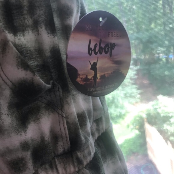 Romper - Picture 2 of 3